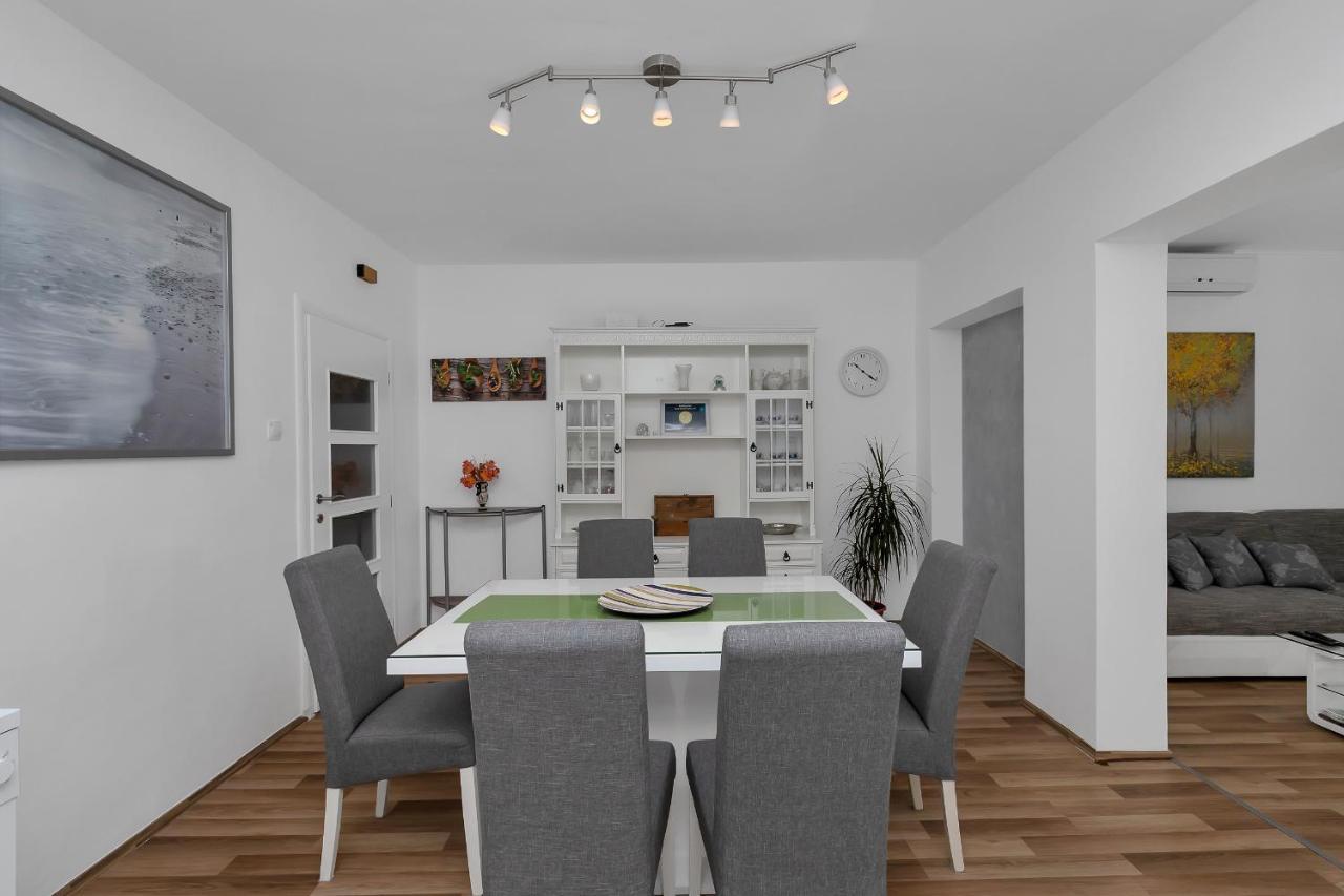 Apartment Sabina Makarská Exteriér fotografie